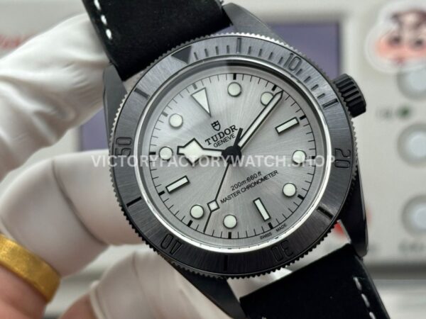 TW Factory Tudor Black Bay 79210CNU 41mm Leather Strap Silver Dial (4) TW Factory Tudor Black Bay 79210CNU 41mm Leather Strap Silver Dial