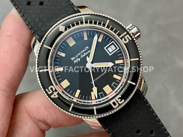 ZF Factory Blancpain Fifty Fathoms Barakuda 5008B-1130-B52A 40.3mm Steel Rubber Strap Black Dial (4) ZF Factory Blancpain Fifty Fathoms Barakuda 5008B-1130-B52A 40.3mm Steel Rubber Strap Black Dial