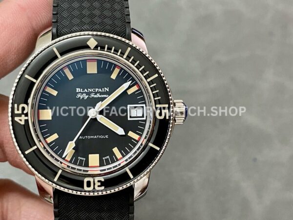 ZF Factory Blancpain Fifty Fathoms Barakuda 5008B-1130-B52A 40.3mm Steel Rubber Strap Black Dial (8) ZF Factory Blancpain Fifty Fathoms Barakuda 5008B-1130-B52A 40.3mm steel rubber strap black dial