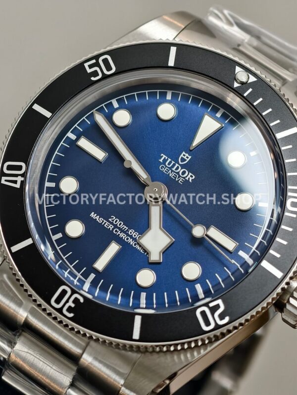 ZF Factory Tudor Black Bay 68 M7943A1A0NU-0001 43mm Full Steel Ceramic Bezel Blue Dial (7) ZF Factory Tudor Black Bay 68 M7943A1A0NU-0001 43mm Full Steel Ceramic Bezel Blue Dial