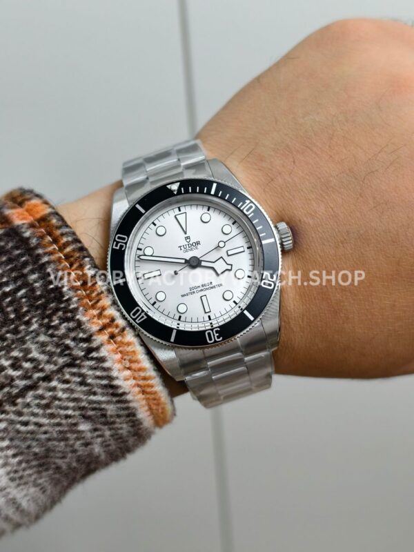 ZF Factory Tudor Black Bay 68 M7943A1A0NU-0002 43mm Full Steel Ceramic Bezel Silver Dial (9) ZF Factory Tudor Black Bay 68 M7943A1A0NU-0002 43mm Full Steel Ceramic Bezel Silver Dial