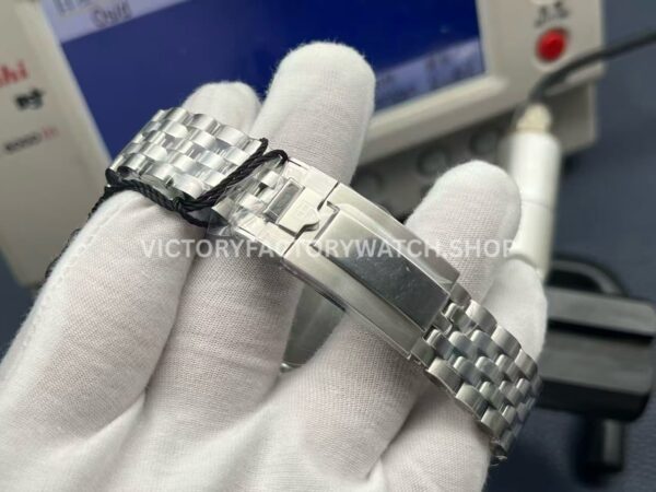 ZF Factory Tudor Black Bay Chrono 79360N-0002 41mm Full Steel Ceramic Bezel White Dial Jubilee (1) ZF Factory Tudor Black Bay Chrono 79360N-0002 41mm Full Steel Ceramic Bezel White Dial Jubilee