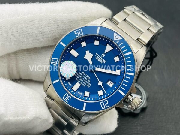 ZF Factory Tudor Pelagos M25600TB-000142mm Full Titanium Blue Ceramic Bezel Blue Dial (5) ZF Factory Tudor Pelagos M25600TB-0001 42mm Full Titanium Blue Ceramic Bezel Blue Dial