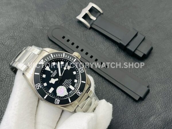 ZF Factory Tudor Pelagos M25600TN-0001 42mm Full Titanium Black Ceramic Bezel Black Dial (8) ZF Factory Tudor Pelagos M25600TN-0001 42mm Full Titanium Black Ceramic Bezel Black Dial