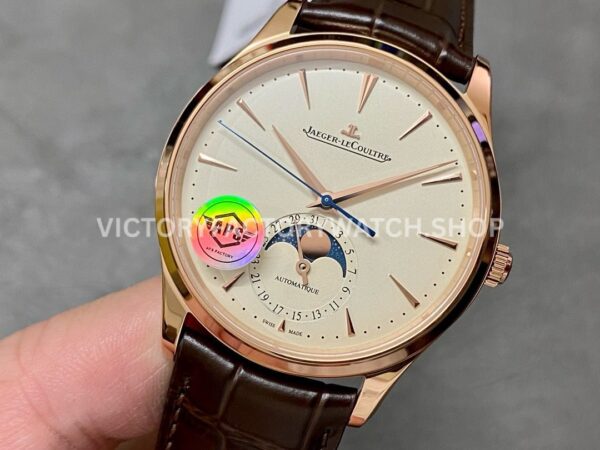 APS Factory Jaeger-LeCoultre Master Ultra Thin Moon Q1362510 39mm Rose Gold Leather Strap White (4) APS Factory Jaeger-LeCoultre Master Ultra Thin Moon Q1362510 39mm Rose Gold Leather Strap White Dial