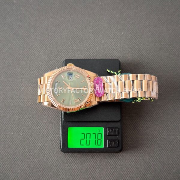 CBD Factory Counterweight Rolex Day-Date 228235-0025 40mm Full Rose Gold Olive Green Roman Dial