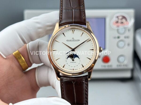 GF Factory Jaeger-LeCoultre Master Ultra Thin Moon 1252520 39mm Rose gold Leather Strap Silver Dial (11) GF Factory Jaeger-LeCoultre Master Ultra Thin Moon 1252520 39mm Rose Gold Leather Strap Silver Dial