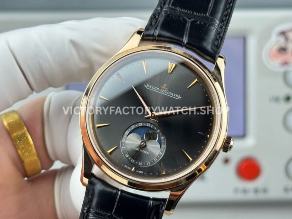 GF Factory Jaeger-LeCoultre Master Ultra Thin Moon Q136255J 39mm Rose gold Leather Strap Grey Dial (3) GF Factory Jaeger-LeCoultre Master Ultra Thin Moon Q136255J 39mm Rose Gold Leather Strap Grey Dial