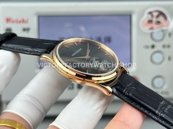 GF Factory Jaeger-LeCoultre Master Ultra Thin Moon Q136255J 39mm Rose gold Leather Strap Grey Dial (8) GF Factory Jaeger-LeCoultre Master Ultra Thin Moon Q136255J 39mm Rose Gold Leather Strap Grey Dial