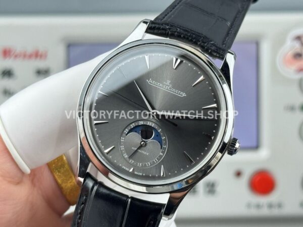 GF Factory Jaeger-LeCoultre Master Ultra Thin Moon Q1363540 39mm White Gold Leather Strap Grey Dial (5) GF Factory Jaeger-LeCoultre Master Ultra Thin Moon Q1363540 39mm White Gold Leather Strap Grey Dial