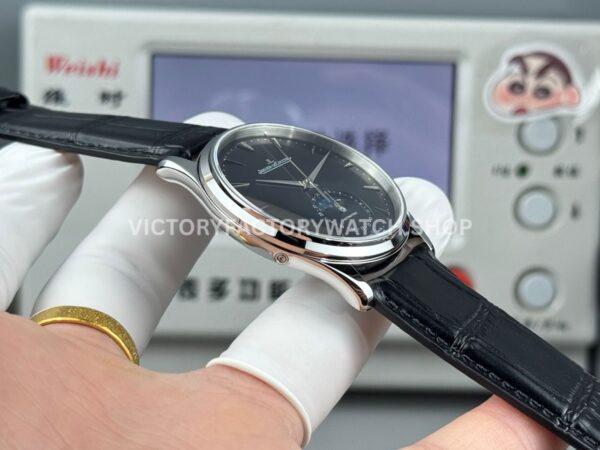 GF Factory Jaeger-LeCoultre Master Ultra Thin Moon Q1368470 39mm Steel Leather Strap Black Dial (1) GF Factory Jaeger-LeCoultre Master Ultra Thin Moon Q1368470 39mm Steel Leather Strap Black Dial