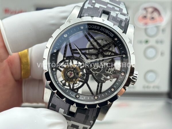 NEW Factory Roger Dubuis Excalibur Spider Tourbillon RDDBEX0393 42mm White Gold Rubber Strap Black Dia (10) NEW Factory Roger Dubuis Excalibur Spider Tourbillon RDDBEX0393 42mm White Gold Rubber Strap Black Dial