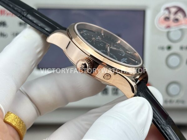 TWA Factory Jaeger-LeCoultre Master Geographic 142.240.927SB 39mm Rose Gold Leather Strap Black Dial (2) TWA Factory Jaeger-LeCoultre Master Geographic 142.240.927SB 39mm Rose Gold Leather Strap Black Dial