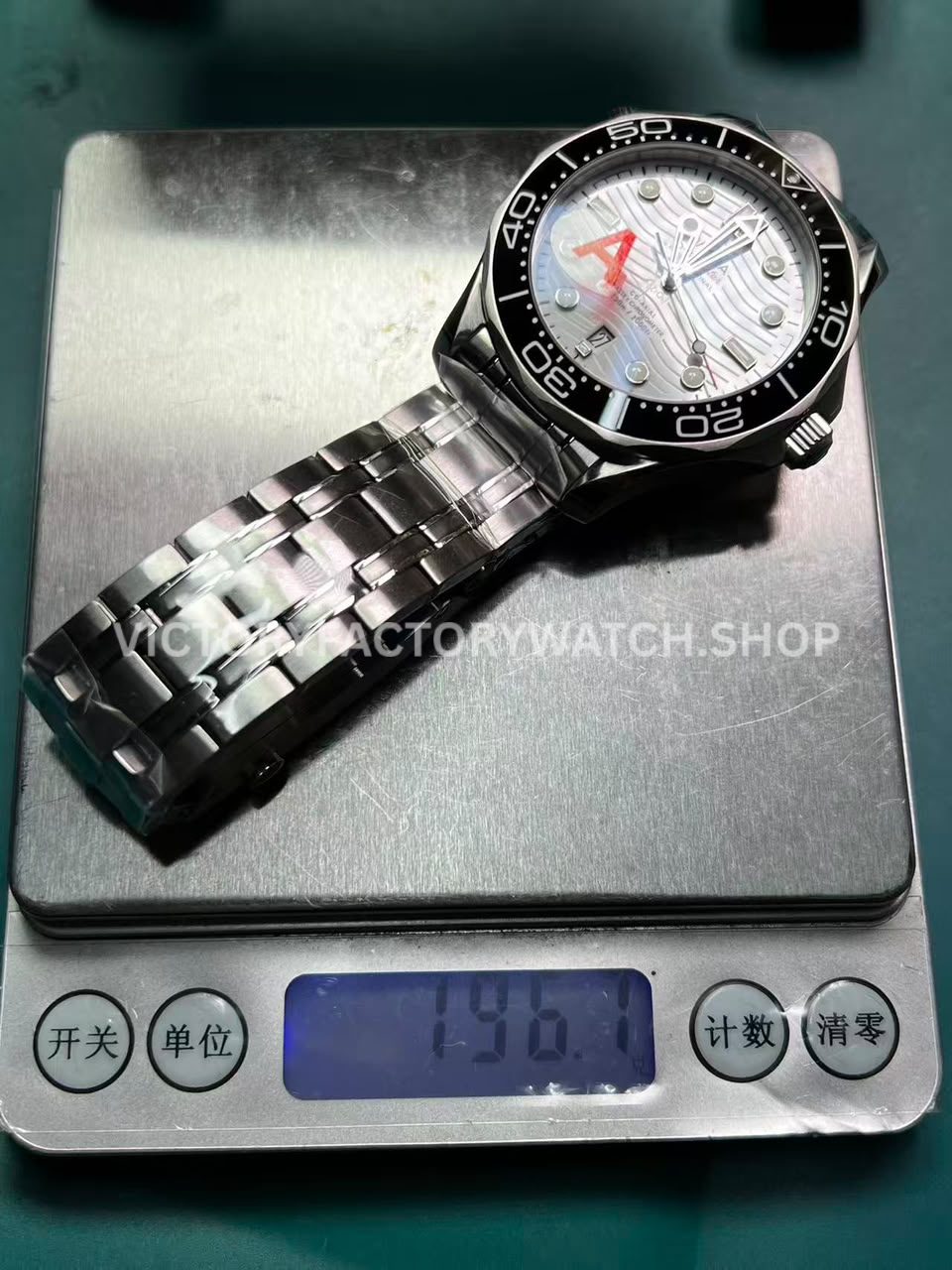 VS Factory Omega Seamaster 300M V4 full steel watch measured weight 196.1