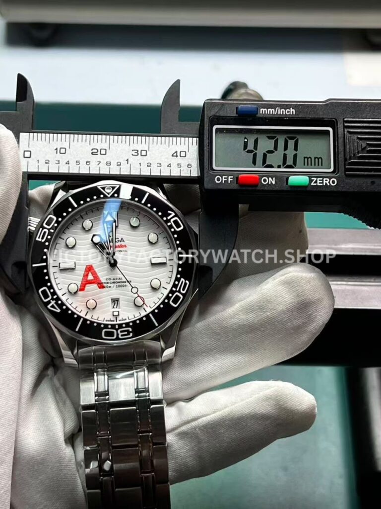 VS Factory Omega Seamaster 300M V4 measured case diameter 42mm