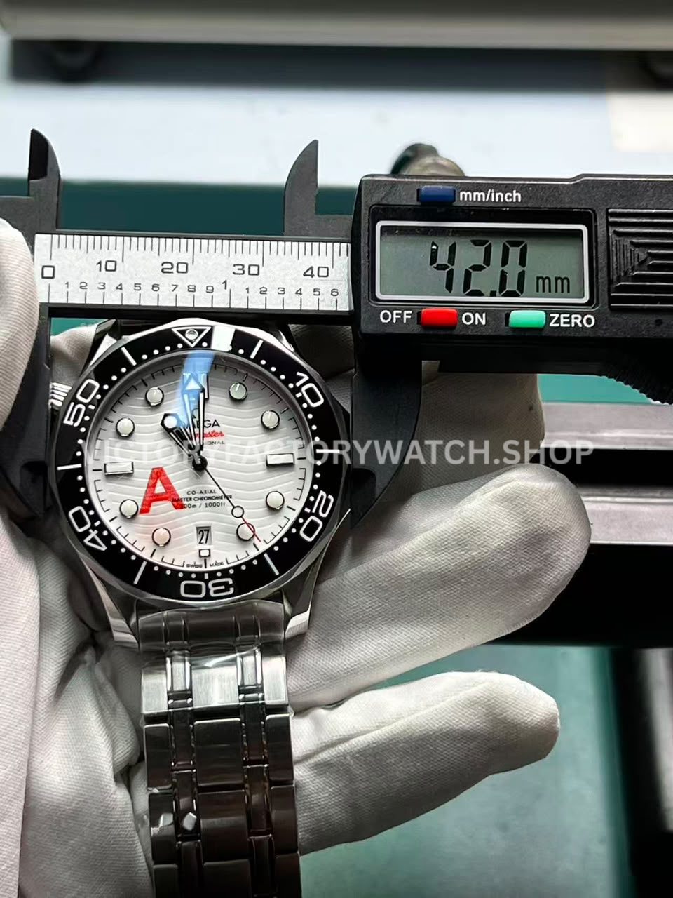 VS Factory Omega Seamaster 300M V4 measured case diameter 42mm