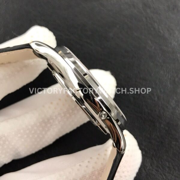 ZF Factory Jaeger-LeCoultre Master Ultra Thin Moon Q1258420 39mm Steel Leather Strap Silver Dial (8) ZF Factory Jaeger-LeCoultre Master Ultra Thin Moon Q1258420 39mm Steel Leather Strap Silver Dial
