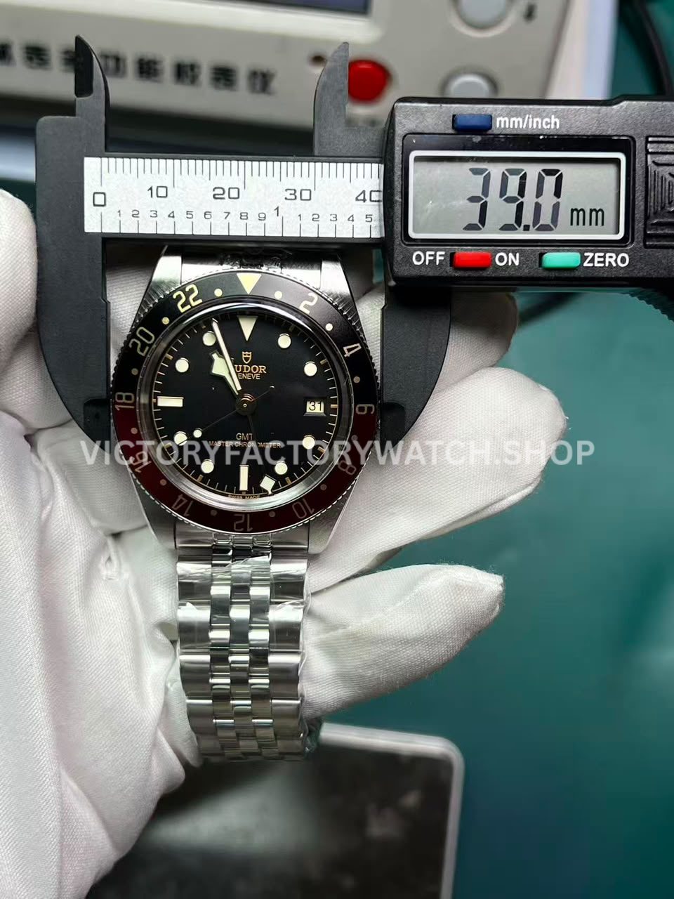 ZF Factory Tudor Black Bay GMT measured case diameter 39mm