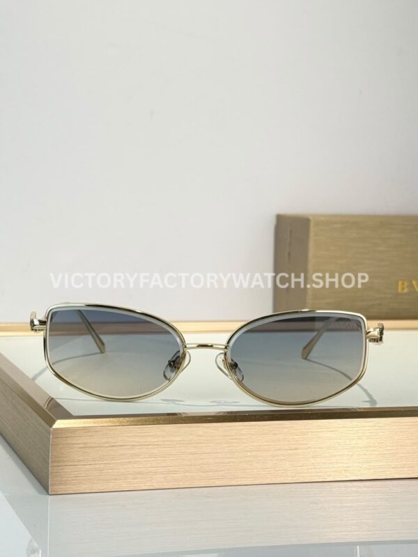Bottega Veneta 5G587 Square Sunglasses | Light Gold Frame & Grey Gradient Lenses